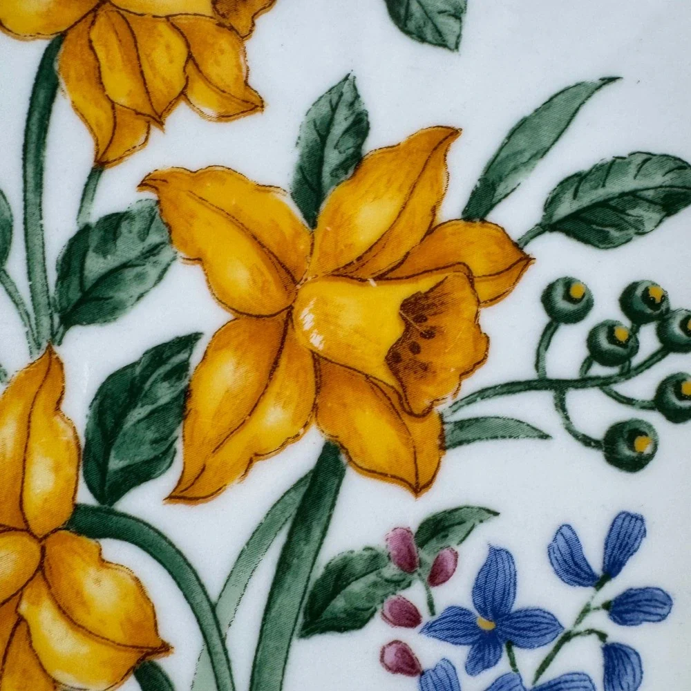 Set of 4 Thomson Pottery Floral Garden Dinner Plates Assorted‎ Flower Designs